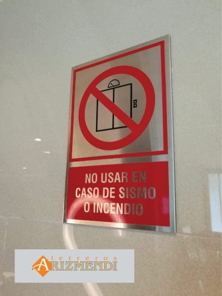 Placas