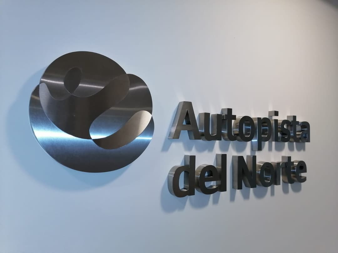 Letreros de Acero